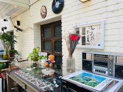 -两棵枇杷树