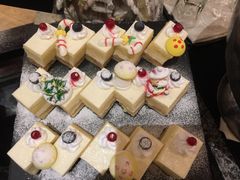 -浦东绿地铂骊酒店-POYA西餐厅(绿地东海岸国际广场店)