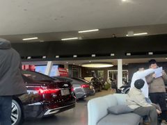 -上海永达奥诚奥迪4S店(申江路店)