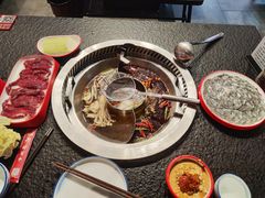 -醉董牛川派鲜肉自选火锅(烟台店)