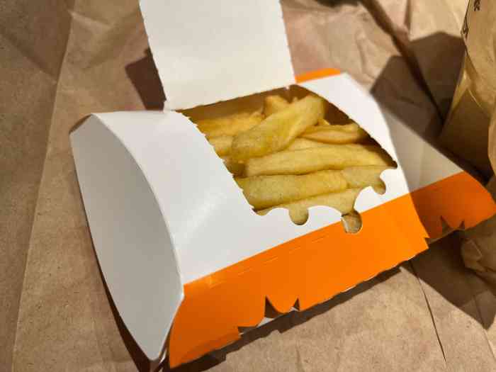 汉堡王(安贞环贸店)-"吃个新品爱豆巧克力华夫筒,巧克力碎是需要.