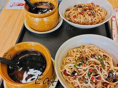 -万方圆拌粉瓦罐汤(九江湖滨店)