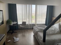 -格林东方酒店(北京国贸四惠高碑店地铁站店)