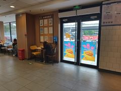 -麦当劳(健德桥得来速店)