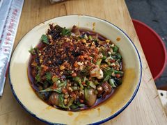 -拈签一笑黄牛肉辣卤串串