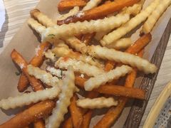 -必胜客(鼓楼店)