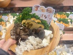 -楠小云·云南鲜菌·鲜牛自助火锅(九眼桥店)