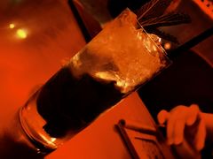 -饮湖威士忌鸡尾酒吧