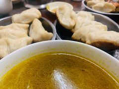 -黄阿姨锅贴大王(万航渡路店)