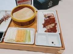 -梅花香里大酒店(郁金香路店)