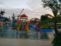 -泸州欢乐派海滩公园