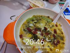 老坛酸菜鱼巴沙鱼-小六鱼你.下饭酸菜鱼(益田假日广场店)