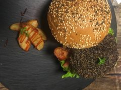 -HIGH FIVE哈福手工汉堡(桂林路店)