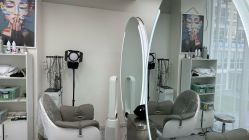 -T-Hair Salon