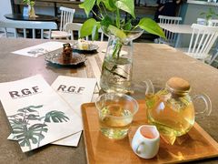 冰淇淋蜜桃果茶-RGF(巨鹿路店)