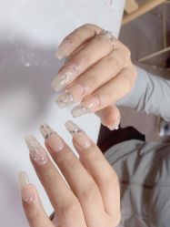 -星辰·新中式美甲美睫工作室