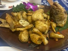 双菌炸鲈鱼-滇道云南特色料理(康定路店)