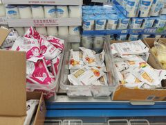 零售区-牛奶便利(东四店)