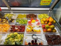 自助取餐区-老炳·七丛松甘草水果