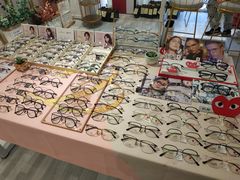 -肆兮眼镜·蔡司·徕卡战略合作店(大坪店)