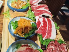 -明洞阿姨·韩式酱蟹烤肉·创意料理(三元桥店)