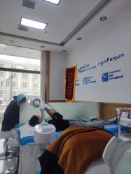 -靓芙泉专研痘痘肌