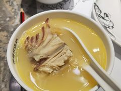 -禄婶鸡煲·打边炉