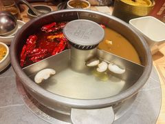 三拼锅底-巴奴毛肚火锅(七宝领展广场店)