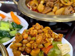 -牛一嘴·兰州牛肉面·大盘鸡(财富中心店)