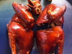 玻璃脆皮乳鸽皇-新雅(丰盛里店)