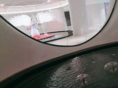 -涨巢·潮玩水疗局