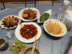 -肥肥虾庄·金牌油焖大虾(杨园滨江时代walk店)