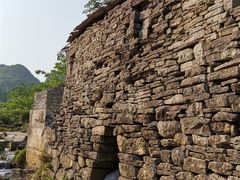 -高荡千年布依古寨旅游景区