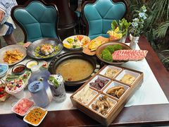 -热火朝天鲜切牛肉火锅(南强街巷店)