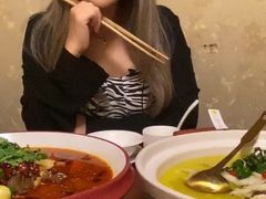 -川流不息·地道川菜·小龙虾(松东路店)