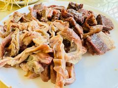 -闫家驴肉老店(华电一校店)