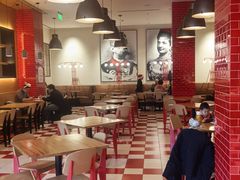 -城市大道红炉披萨烘焙坊