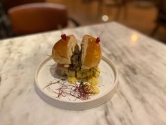 双层牛肉芝士汉堡-The Rug Cafe(王府中环店)