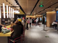 大堂-麦当劳(静安寺店)