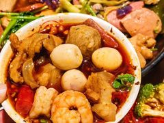 -万记麻辣烫国展总店