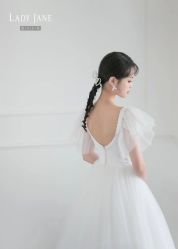 -Lady  Jane高端婚纱礼服馆