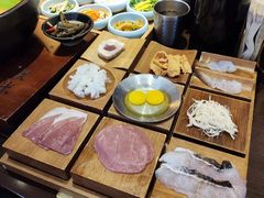 -银米·云南传统过桥米线(双廊黑金冠店)