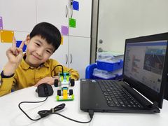 -童程童美·信息学竞赛·乐高机器人编程(长宁来福士校区)