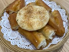 -弄堂咪道-饭香·面香·馄饨香(汇锦广场店)