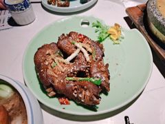 坚果脆椒烤猪手-卯时·龙光雅宴·精致锡帮菜(惠山古镇店)