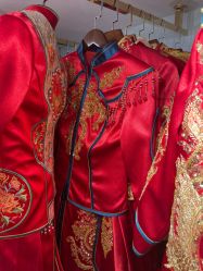-衣贝姿婚纱礼服馆