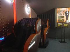 等候区-东方红影城