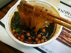 -荀记肉夹馍(三八家乐福店)