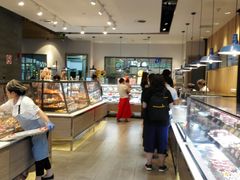 -巴黎贝甜(大宁国际商业广场店)