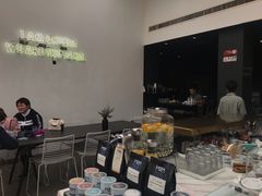 -UNI UNI(环亚凯瑟琳店)